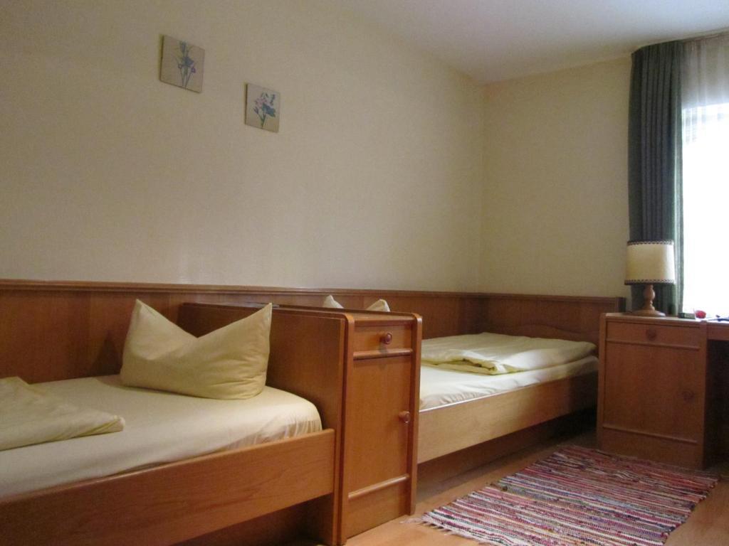 Hotel Gasthof Humplbrau ヴォルフラーツハウゼン 部屋 写真