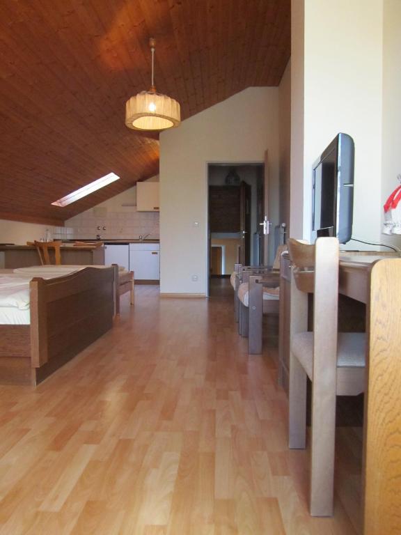 Hotel Gasthof Humplbrau ヴォルフラーツハウゼン 部屋 写真
