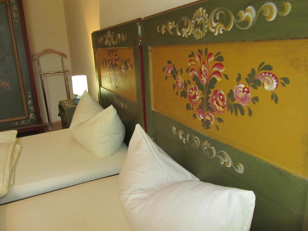 Hotel Gasthof Humplbrau ヴォルフラーツハウゼン 部屋 写真